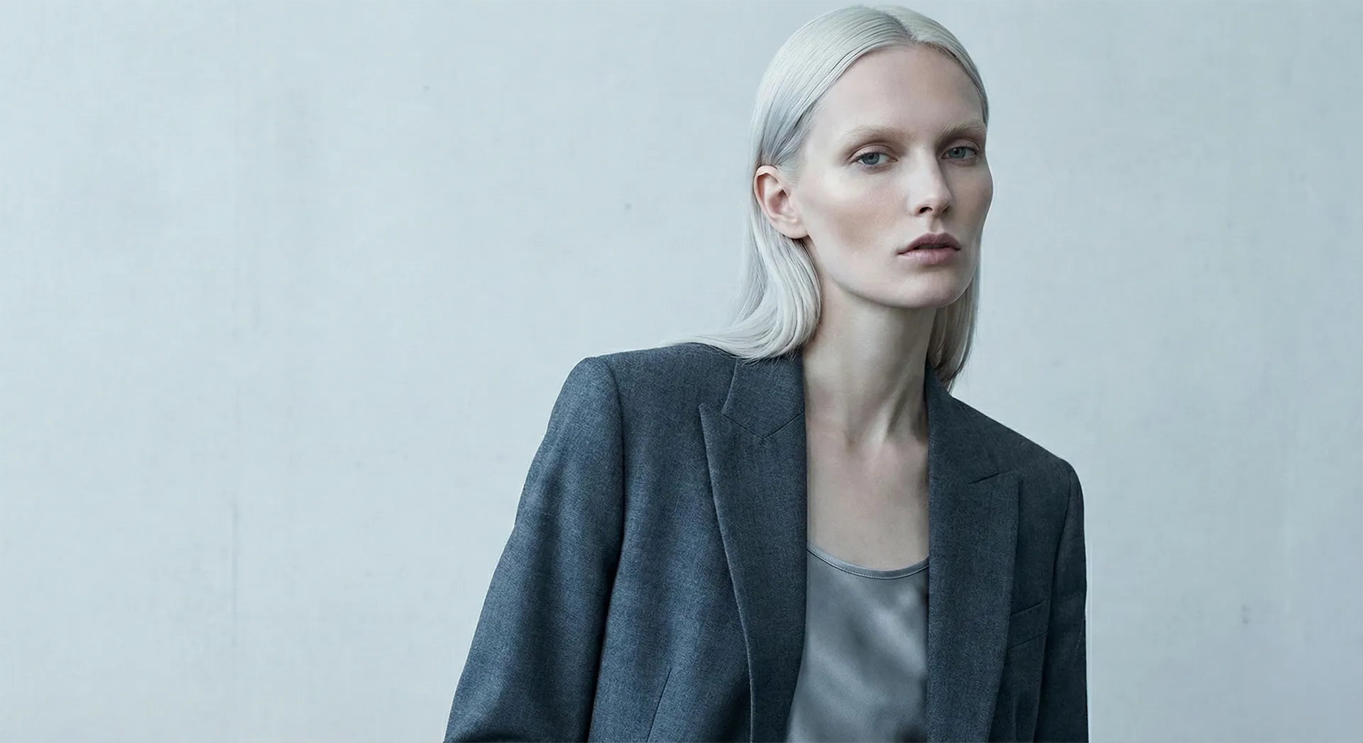 Minimalist-Fashion-Portrait-Grey-Suit_ninebig