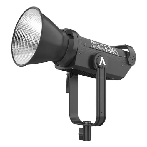 Aputure-Light-Storm-300x_Angled-With-Hyper-Reflector_ninebig