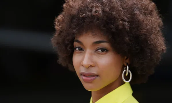 Lightweight-Telephoto-Concert-Close-Up_ninebig