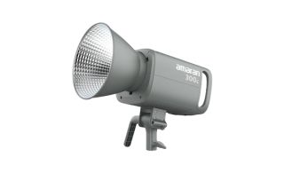 Aputure Amaran 300C RGB 全彩聚光燈
