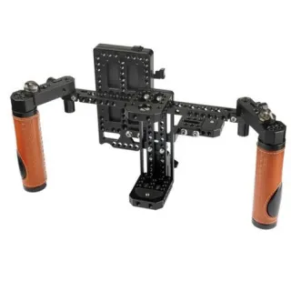 Camvate-Director-Monitor-Cage_Leather-Handle-Front-View_ninebig